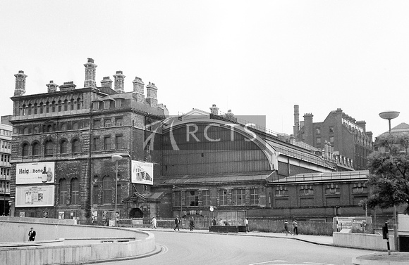 CUL0302 - Birmingham Snow Hill station exterior viewed from the east 11/3/67