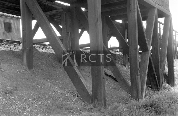 CUL0666 - Piling supporting Darby End Halt building 19/4/57