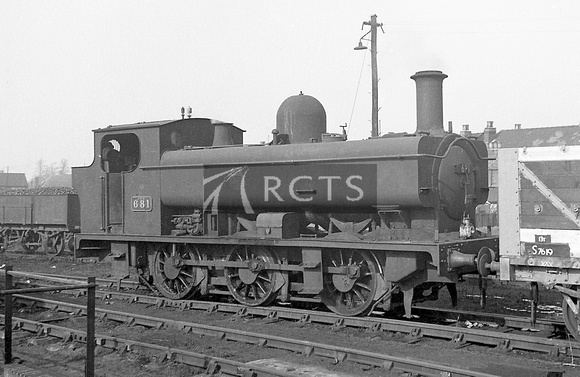 JAY1158 - Cl 0-6-0T No. 681 (ex Cardiff Railway) at Gloucester shed 28/2/55