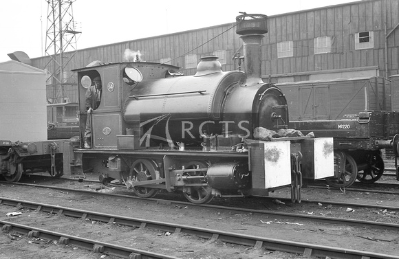 FAI3585 - 0-4-0ST No. 14 (Avonside Engine 1658 of 1915) at Portsmouth Dockyard 1/6/56