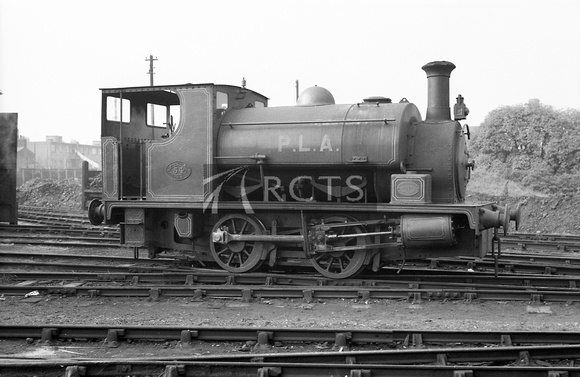 FAI4109 - 0-4-0ST No. 54 (Hudswell Clarke 1176 of 1915) at the Port of London Authority, Millwall Docks 25/10/58