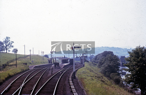 RIP0476C - Bala Junction station viewed from a DMU c 8/63