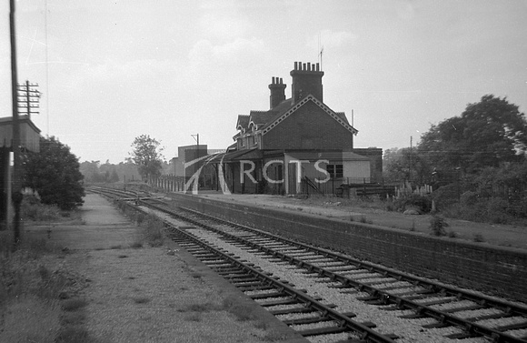 WOOL039 - Hermitage station looking south from up platform 2/6/66
