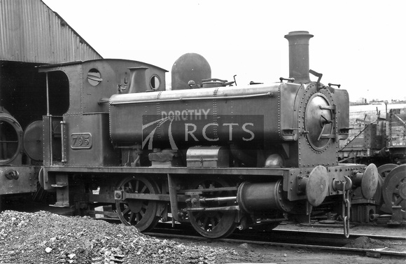 RH01858 - 0-4-0ST GWR No. 795 'Dorothy' c 1965/66