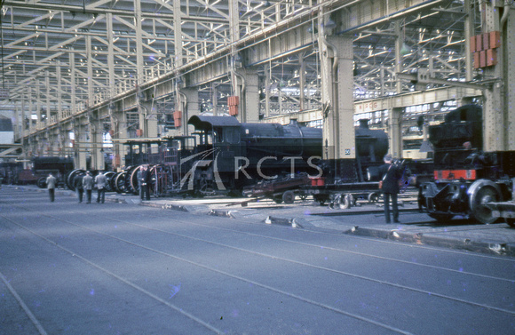 HAR0088C - View of locos inside Swindon Works c early 1960s