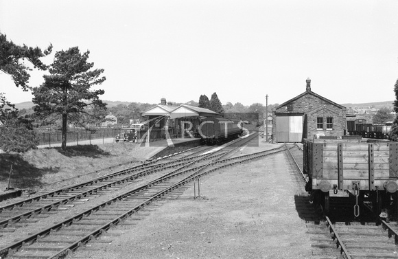 NB00730 - Cinderford station viewed from the goods yard c late 1950s