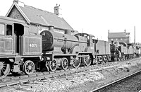 CC00047 - Cl 2P No. 40634 (ex S&DJR) at Templecombe, c late 1950s-early 1960s
