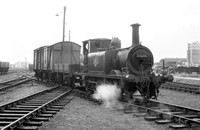 CH01971 - Cl A1X No. 32636 shunting at Newhaven Town 24/11/62