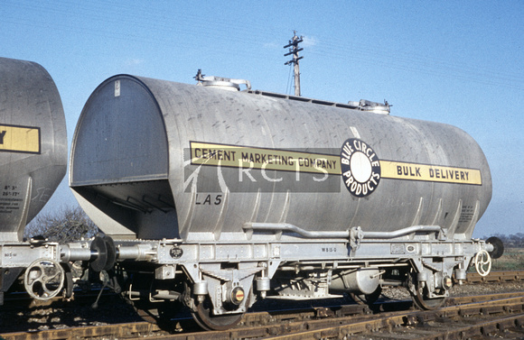 CH06465C - 35 ton GLW bulk cement wagon (Blue Circle Cement) No. LA5 at Cliffe 25/11/61