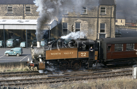 RE00837C - Cl USA No. 72 at Keighley, KWVR c 1970s