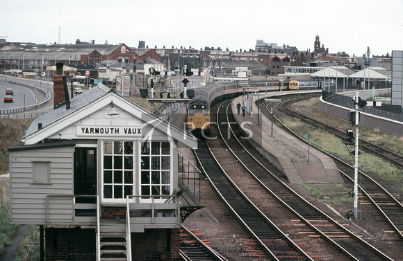 DCA0030C - Yarmouth Vauxhall signal box with the station beyond c 1989