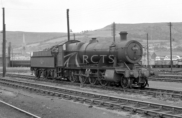 DAV0018 - Cl 2800 No. 2876 believed to be at Newport Ebbw Junction shed c early 1960s