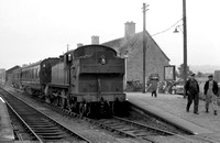 FAI1216 - Cl 5101 No. 4161 at Bourton-on-the-Water (bunker first) 13/10/62