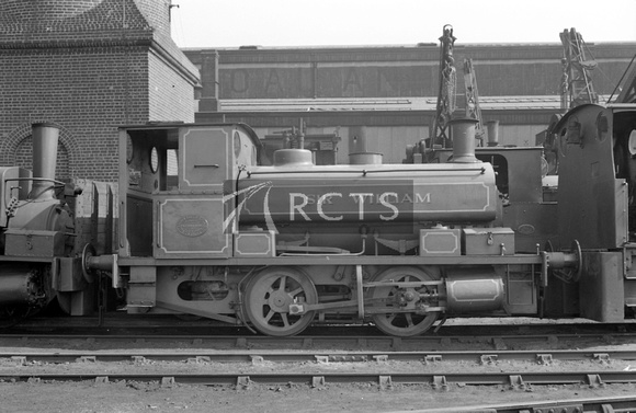 FAI3457 - 0-4-0ST 'Sir William' (Andrew Barclay 1975 of 1930) at Staveley Iron & Chemical Co Ltd, Staveley 9/7/55