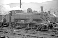 CH02480 - Cl 5700 No. 8732 at Swansea East Dock shed 22/2/64
