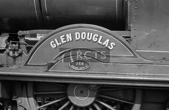 DAV0288 - Cl K No. 256 'Glen Douglas' (ex NBR) at Haymarket shed (detail of nameplate) 14/4/63