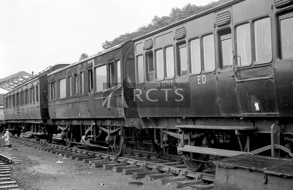 PMB0285 - Old 4-wheel coach plus DW80948 in Engineers' use at Machynlleth 3/8/60