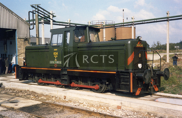 JEB0229C - 0-8-0D Barclay Army 624 'Royal Pioneer' at Bicester MOD Depot 11/10/80