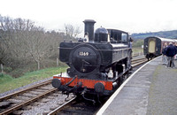 RH02450C - Cl 1366 No. 1369 on the Dart Valley Railway c September 2001