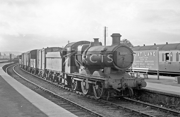 CAR0545 - Cl 2251 No. 2219 on a goods train at Moat Lane Junction station c late 1950s/early 1960s