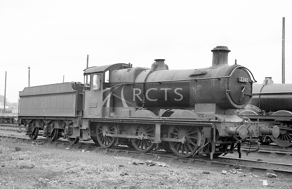 CH00181 - Cl 2251 No. 2240 at Oxford shed 6/6/59