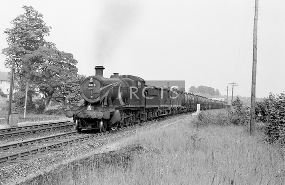 CH00530 - Cl 2884 No. 3812 on an up goods at Salisbury 3/6/60
