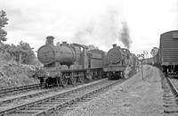 CH01231 - Cl 2251 No. 3216 passing Cl 2P No. 40569 at Evercreech Junction 8/7/61