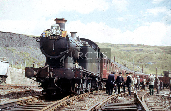 CC00367C - Cl 5600 No. 6643 on the Swansea Railway Circle 'The Rambling 56' rail tour 31/7/65