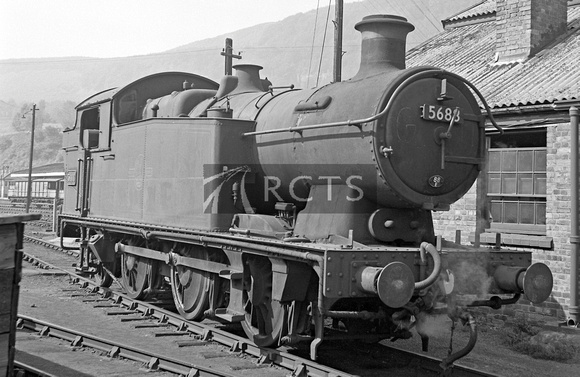 CH02255 - Cl 5600 No. 5688 at Abercynon shed 15/9/62