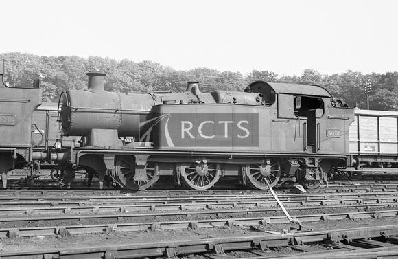 CH02263 - Cl 5600 No. 5651 at Rhymney shed 15/9/62