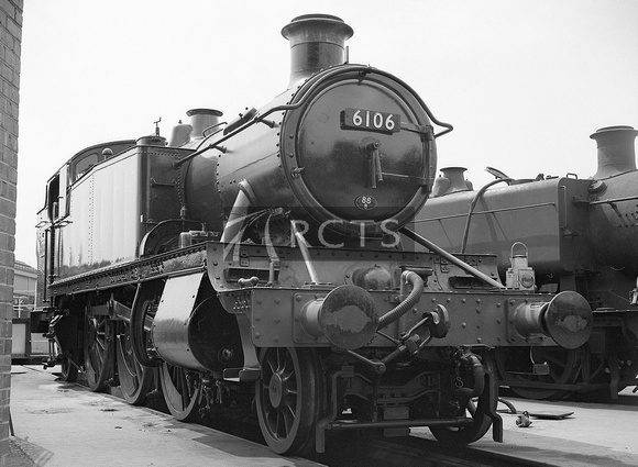 CH02697 - Cl 6100 No. 6106 at Swindon Works 26/7/64