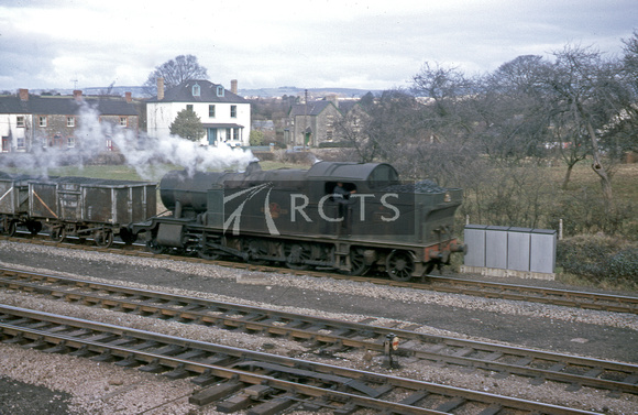 CAR1227C - Cl 7200 No. 7216 tender first on a goods train c February 1965