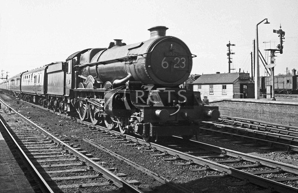 AW00384 - Cl 6000 No. 6029 'King Edward VIII' passing Reading General station 27/8/58