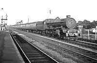 AW00440 - Cl 6000 No. 6005 'King George II' approaching Reading General station 17/8/59