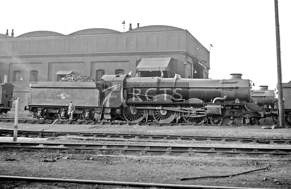CH01669 - Cl 6000 No. 6019 'King Henry V' at Old Oak Common shed 26/4/62