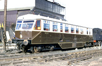 RE00465C - Railbus No. 22 at Didcot c 1970s