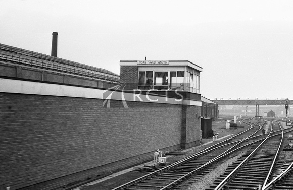 PG00601 - York South Yard signal box viewed from the BLS Ouse & Aire rail tour DMU 24/10/70