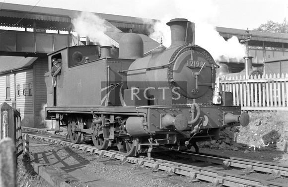 NB00701 - Cl 2198 No. 2198 (ex Burry Port & Gwendraeth Valley Railway) at Pontypool Road shed 26/5/56