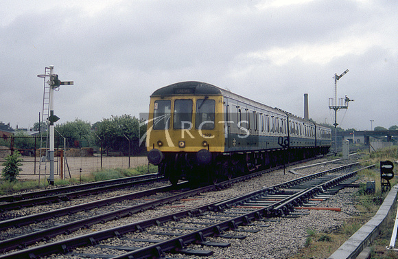 MSL0082C - Cl 115 Set No. T322 on the 0659 Matlock to Crewe service at Uttoxeter 5/8/92