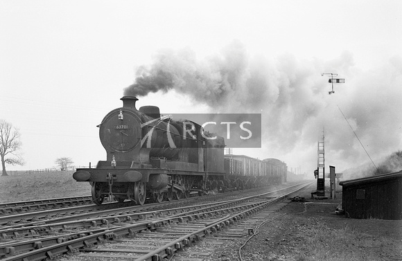 CH04262 - Cl O4/3 No. 63701 on a goods train at Staveley North 13/3/65