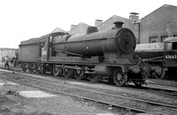 CH04489 - Cl O4/6 No. 63913 at Staveley GC shed 1/7/62