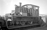 CUL0934 - 0-4-0 diesel loco No. 3 on a Pickfords trailer at Worcester 13/4/65