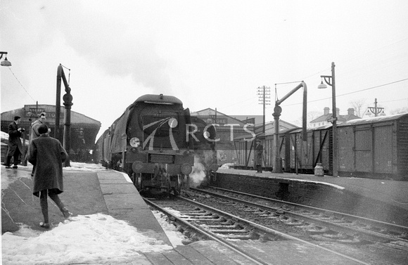 BALD231 - Cl WC No. 34015 'Exmouth' at Basingstoke station c 1960s