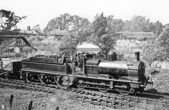 PHW2067 - Cl 2301 No. 2579 on a pickup goods train at Swindon 5/9/49