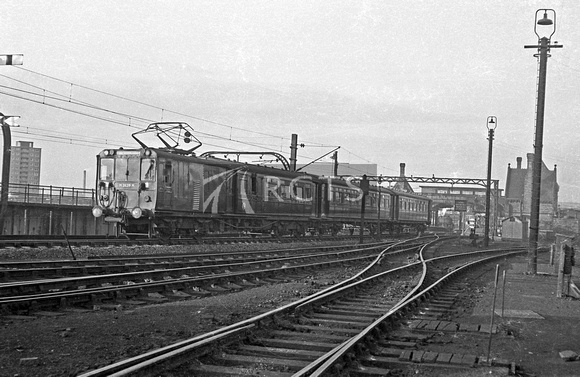 BRO0292 - MBSO M28219 (ex LNWR, Siemens stock) converted to 6.6kv AC from 4-rail DC for Lancaster-Morecambe 50hz AC experiment at Lancaster Green Ayre c 1956 - 62