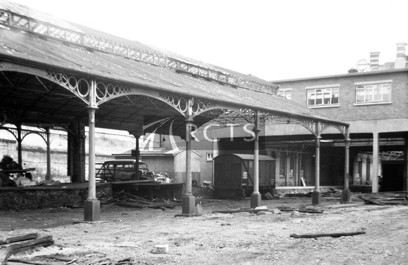 BALD052 - View of the demolition of York old station 23/7/66