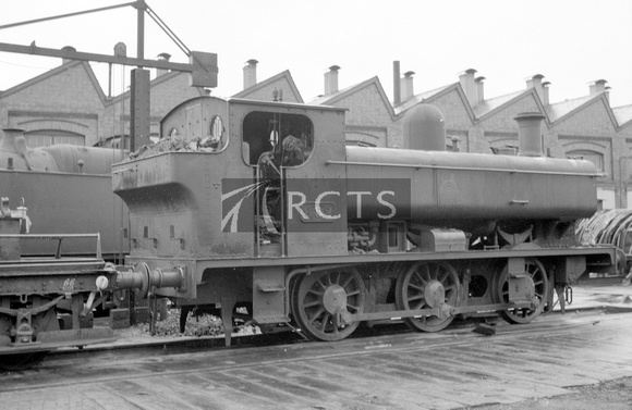 FAI0336 - Cl 0-6-0PT No. 682 (ex Cardiff Railway) at Swindon 8/11/53