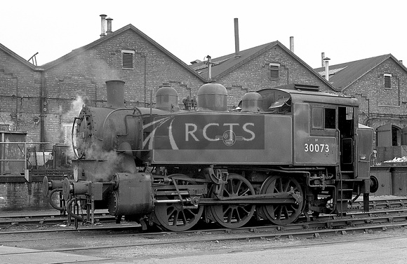 FAI1426 - Cl USA No. 30073 at Eastleigh Works (almost side view) 18/4/64