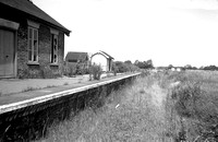 WOOL057 - Catfield station platform looking north 15/7/63